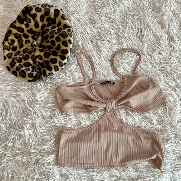 Tops - NWOT Crop Top & Beret Bundle Neutral